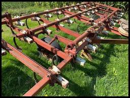 IH 45 Vibrashank Field Cult, 18', Wings, no cyl, (3) extra shanks