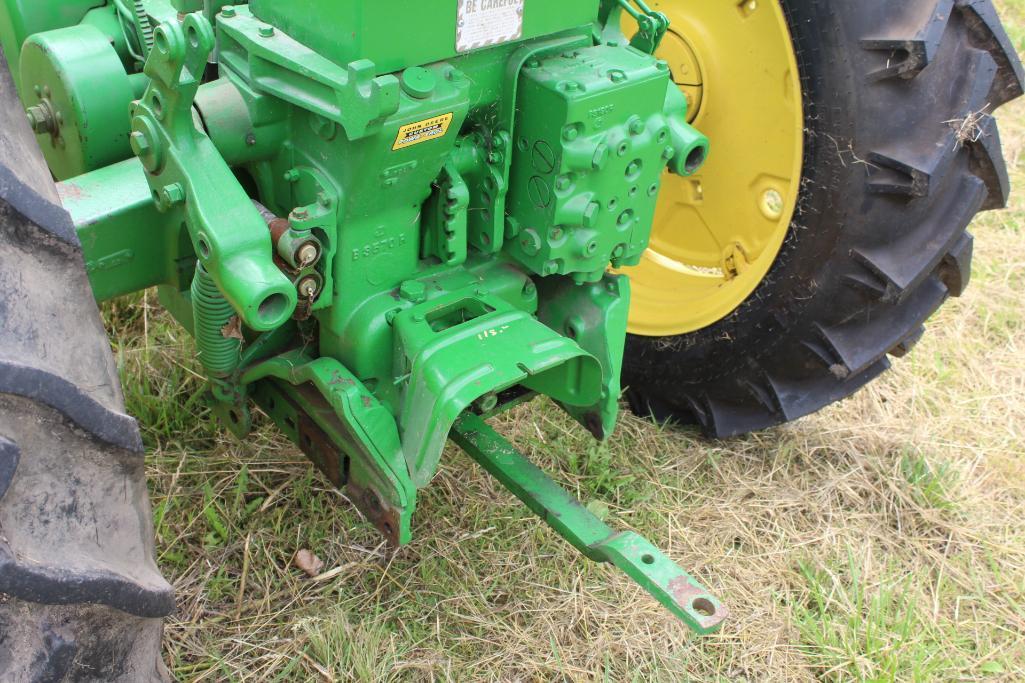 1957 JD 520, NF, 12.4-36 Rears, 1 new, PowrTrol, PTO, Rockshaft, recent restoration, SN5207871