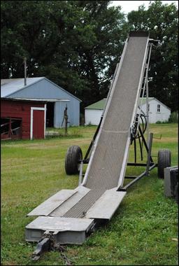 Adams Belt Conveyor, 24" Belt, Hopper, Approx 35', 10' Hopper, Stainless Steel, Hyd Drive