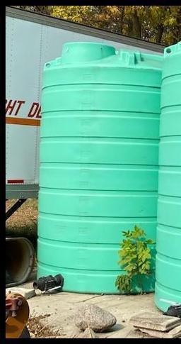 GREEN FERT APPROX 3000 GALLON POLY TANK, 3" PLUMBING