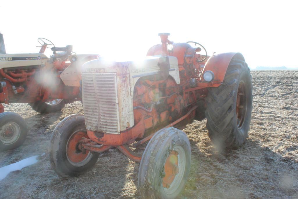 CASE LA LP TRACTOR, WF, LIGHTS, FENDERS, 15-30'S, GOOD TIN, S/N# 5323137, NOT RUNNING, TURNS OVER