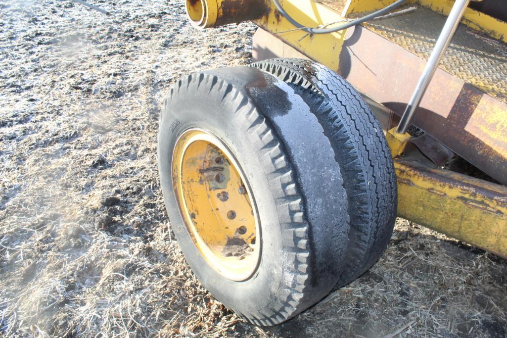 TILE PLOW, PULL TYPE, DUAL WHEELS, 4" TO 6" BOOT, REEL HOLDS APPROX 3000' ROLL OF 4" TILE,