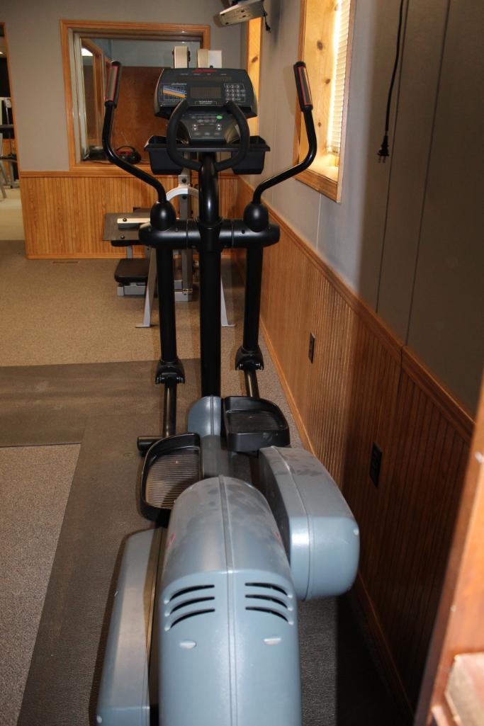 LifeFitness 950HR Elliptical