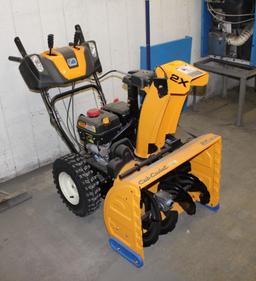 CUB CADET 2X 2 STAGE WALK BEHID SNOWBLOWER, 243 CC ENGINE, ELECTRIC START, 66" CUT, LIKE NEW