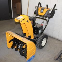 CUB CADET 2X 2 STAGE WALK BEHID SNOWBLOWER, 243 CC ENGINE, ELECTRIC START, 66" CUT, LIKE NEW