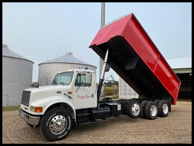 ***1999 International 4900 Tandem Axle Grain Truck, 102" x 20' Long Box x 60" Sides, Pusher Axle