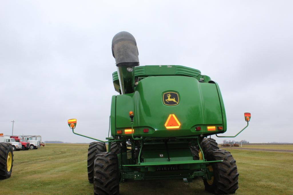 2011 JOHN DEERE 9870 STS COMBINE, AUTO TRAC, 2WD, PRO DRIVE, HARVEST SMART, DIFF LOCK,