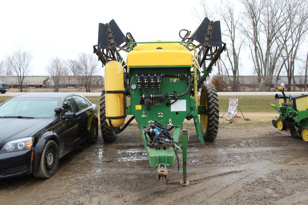 2003 670 Redball 1200 Gallon Sprayer