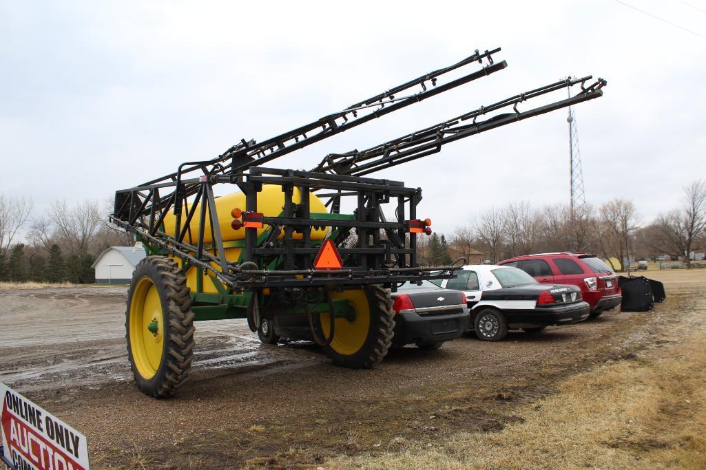 2003 670 Redball 1200 Gallon Sprayer