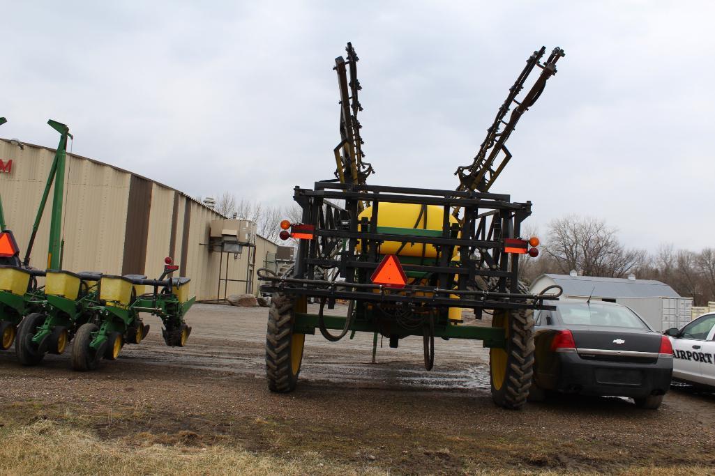 2003 670 Redball 1200 Gallon Sprayer