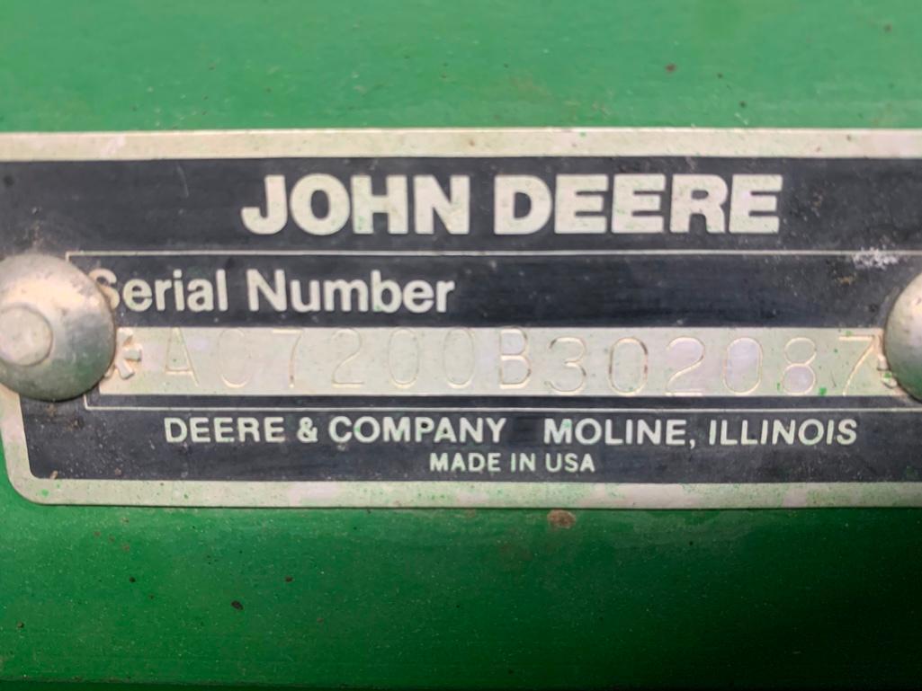 John Deere 7200 12R30" Front Fold Planter, MaxEmerge 2