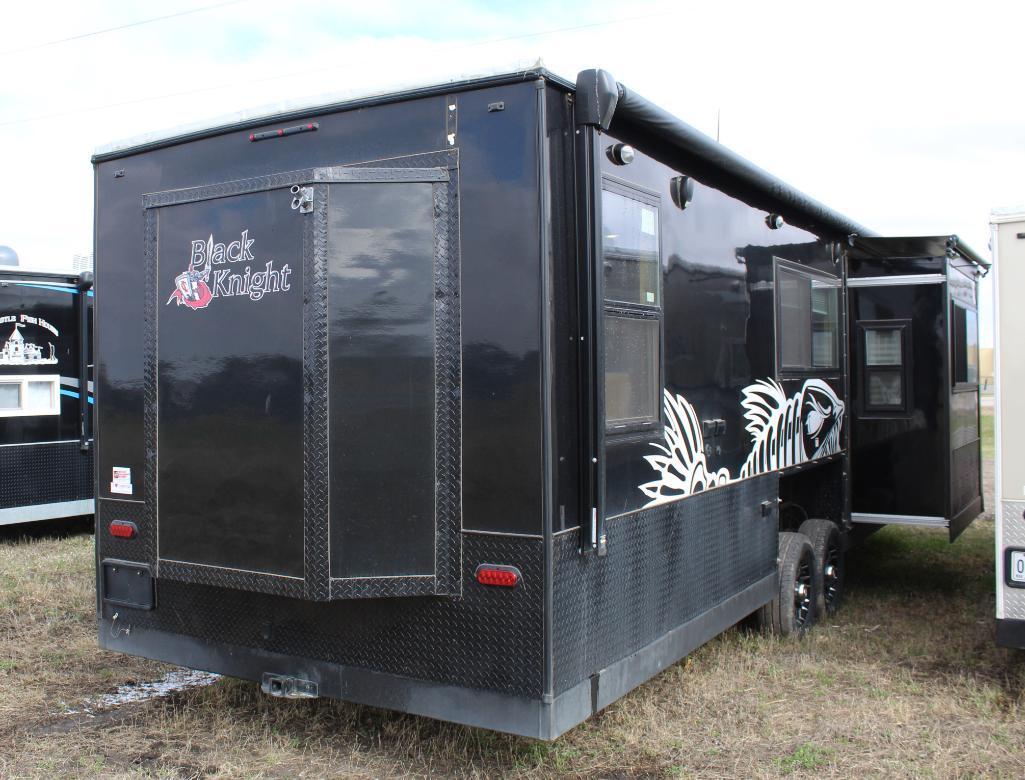 *** 2020 8'X28'V AMERICAN SURPLUS BLACK KNIGHT ICE CASTLE FISH HOUSE ON VALLEY TANDEM AXLE