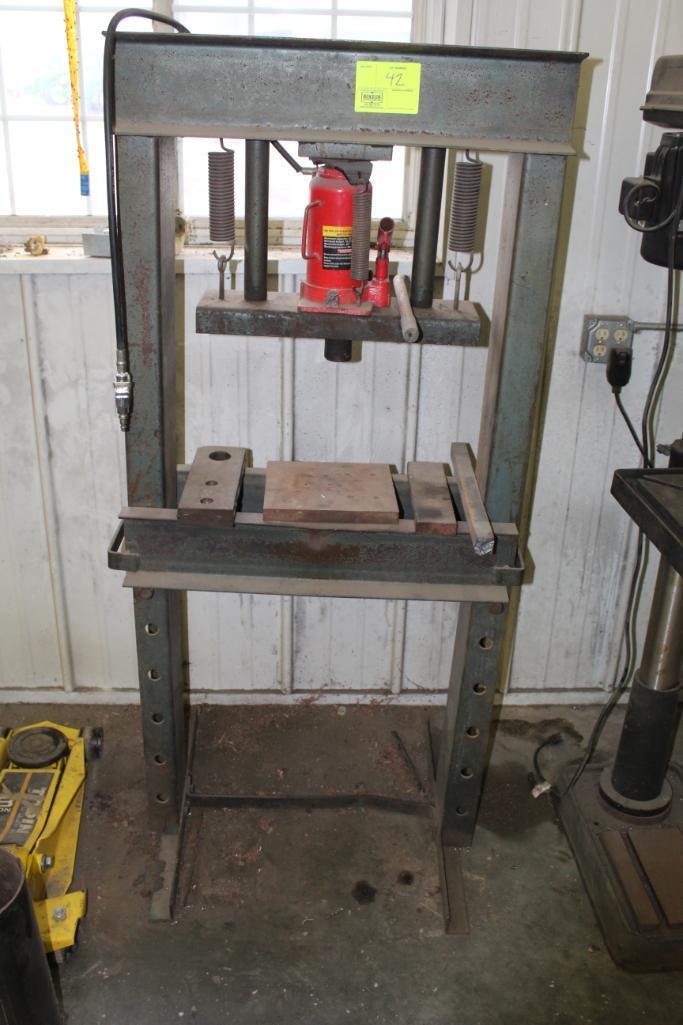 SHOP PRESS WITH 20 TON AIR BOTTLE JACK