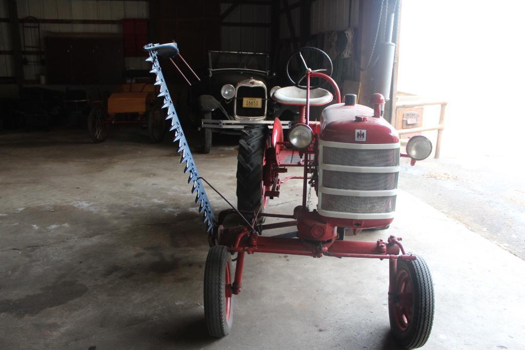 FARMALL CUB TRACTOR, HAS BEEN RESTORED, MID SICKLE MOWER SELLS SEPARATELY