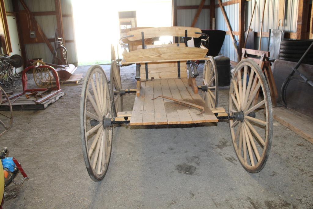 NEW SINGLE SEAT BUCKBOARD