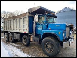 *** 1986 Mack R Series Dump Truck, Mack Engine, Maxitorque 7 Speed, 15' Steel Box, Cab Guard, Liner