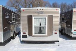 *** 2019 8' X 17'V AMERICAN SURPLUS ICE CASTLE FISH HOUSE, GS TRAILERS SINGLE AXLE CRANK DOWN FRAME,