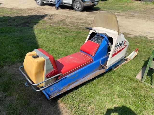 POLARIS CHARGER SNOWMOBILE, ENGINE STUCK, NO PAPER WORK