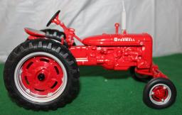 1/16 FARMALL SUPER C; WIDE FRONT; BOX HAS WEAR