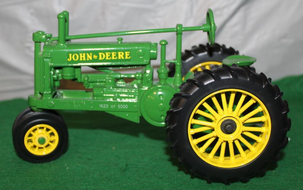 1/16 JOHN DEERE A; UNSTYLED; ONE IN SERIES CELEBRATING 25 YEARS OF GIVING; BOX HAS WEAR