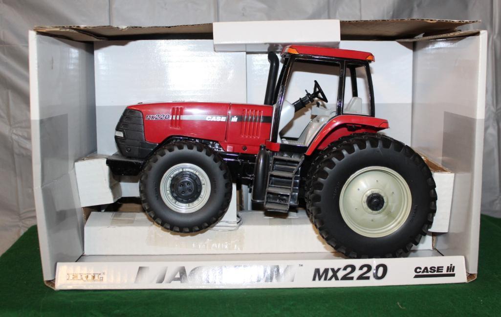 1/16 CASE IH MX220, MFWD, DUALS, TRACTOR HAS BEEN DISPLAYED, BOX HAS LIGHT WEAR