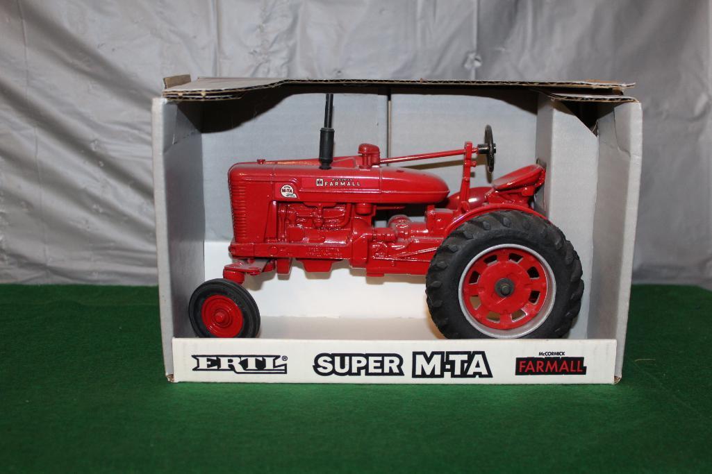 1/16 FARMALL SUPER MTA, WF, GAS, SPECIAL EDITION, BOX HAS LIGHT WEAR