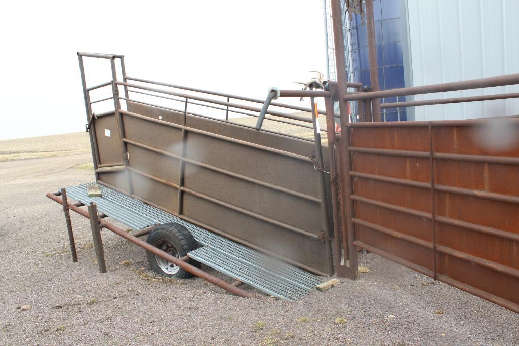 BZ WELDING METAL LOADING SHUTTE ON TRANSPORT, SIDE GATE ACCESS, CAT WALK