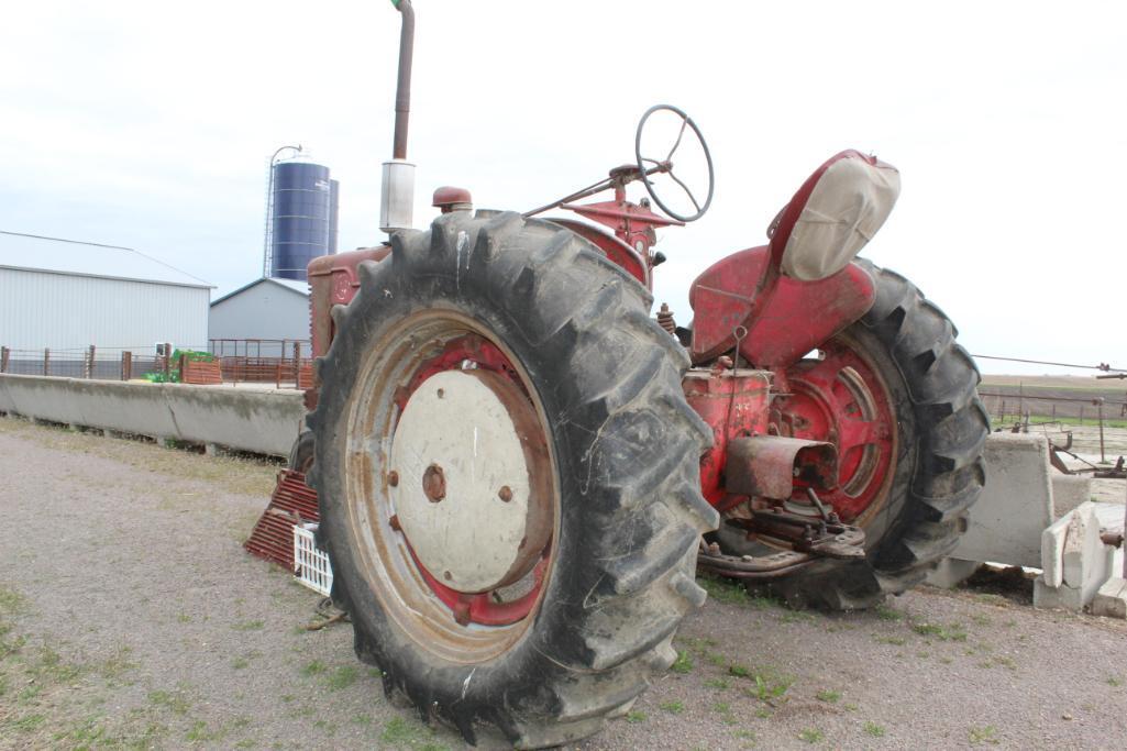 1947 FARMALL M, NF, FENDERS, 12 VOLT, ELECTRONIC IGNITION, PTO, PULLEY, CEMENT WHEEL WEIGHTS,