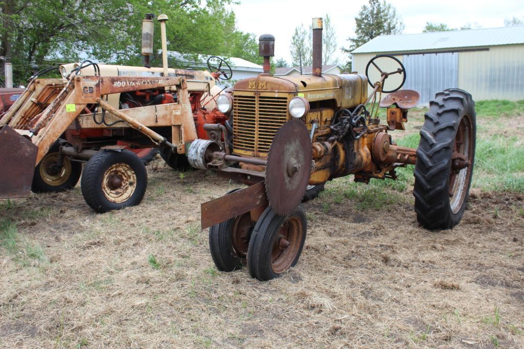 MINNEAPOLIS MOLINE Z, GAS, NF, SINGLE HYD, PTO, PULLEY, 12.4-38'S, SOLD WITH BUZZ SAW, RUNS