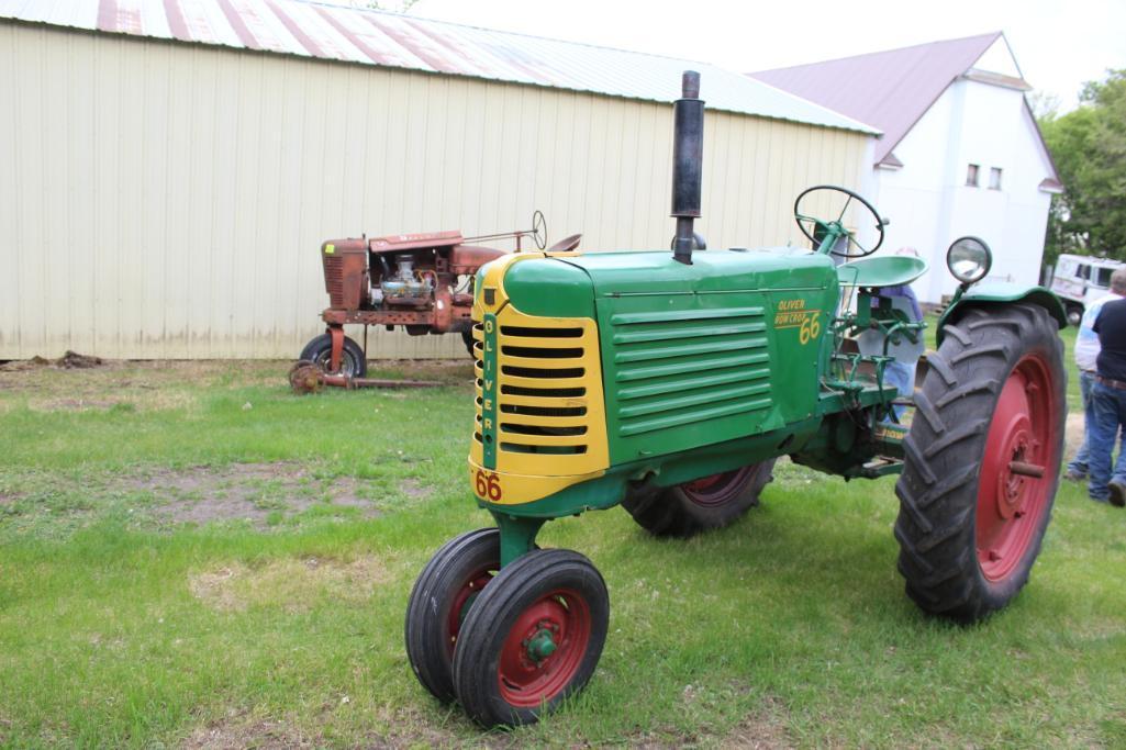 OLIVER ROW CROP 66, GAS, NF, FENDERS, LIGHTS, SIDE SHIELDS, 2 HYD, 12 VOLT, 11-38'S,