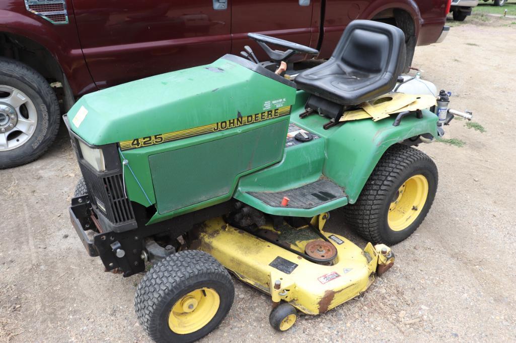 John Deere 425 Lawn Tractor, Hyd Lift Deck, 1971 Hrs, 54" Deck, Hydro, Poly Sprayer w/ Pump