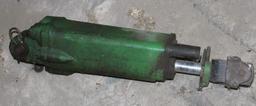 (2) JOHN DEERE HYD CYLINDERS