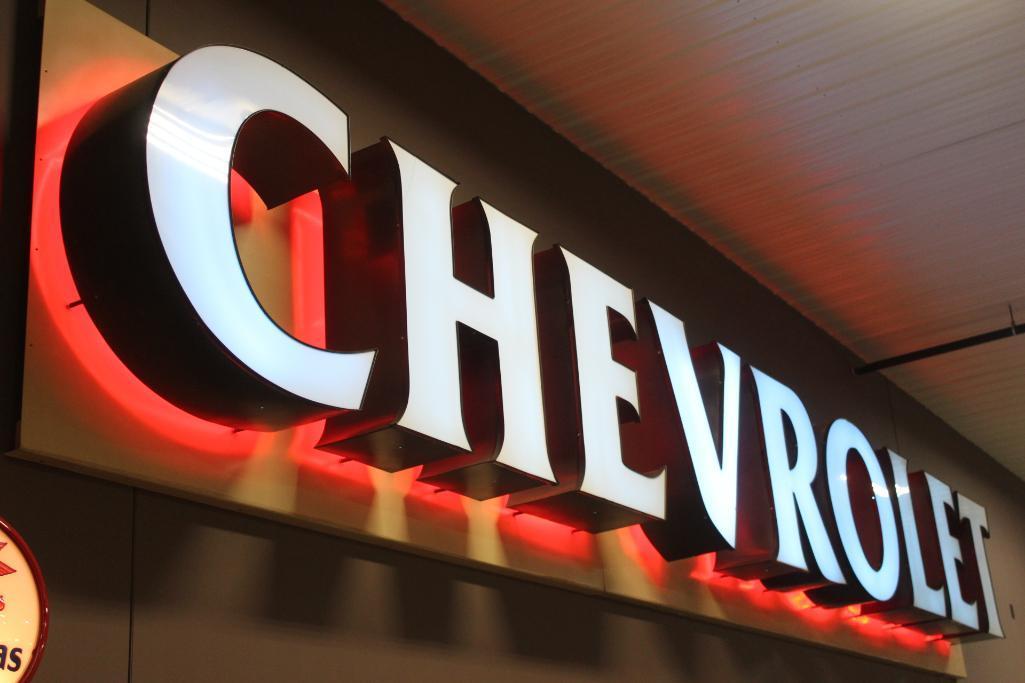 Chevrolet Approx 25'x52" Letter Sign, Lighted, Works, Letters Are Approx 37" Tall, Original Sign