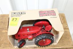 1/16 MCCORMICK WD9, IN BOX