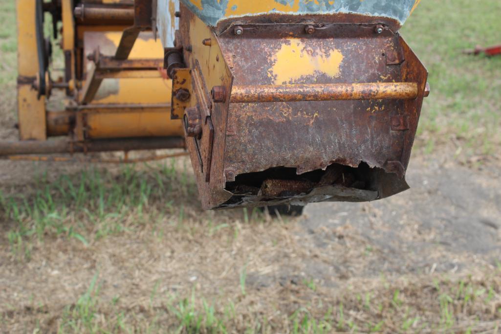 MM MODEL D CORN SHELLER