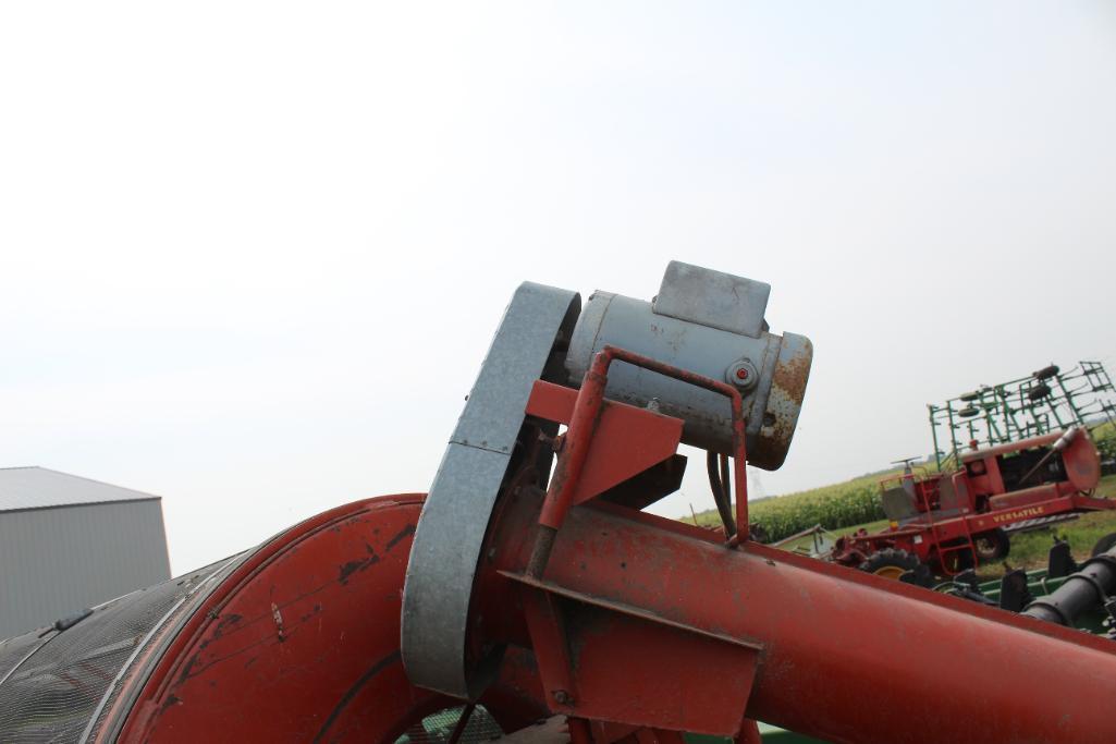 SIOUX ROTARY GRAIN SCREENER, ON CART, LOADING AUGER