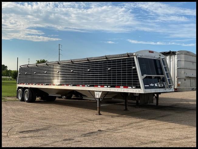 ****2013 Timpte American Ag Series 42' Hopper Trailer, Black