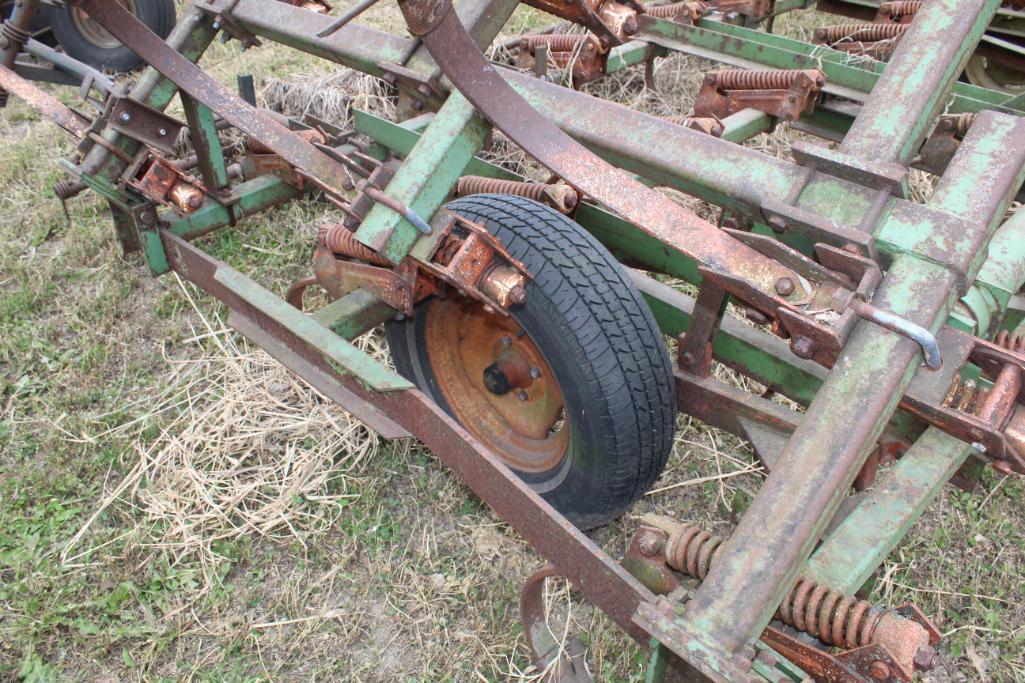 GLENCOE APPROX 20' FIELD CULT, MANUAL FOLD, 3 BAR HARROW