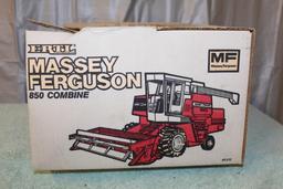1/16 MASSEY FERGUSON 850 COMBINE WITH HEADS, GRAY CAB, TOY NEEDS CLEANING, BOX HAS WEAR