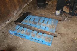 PAIR OF PALLET FORKS, 48", FORKS ONLY