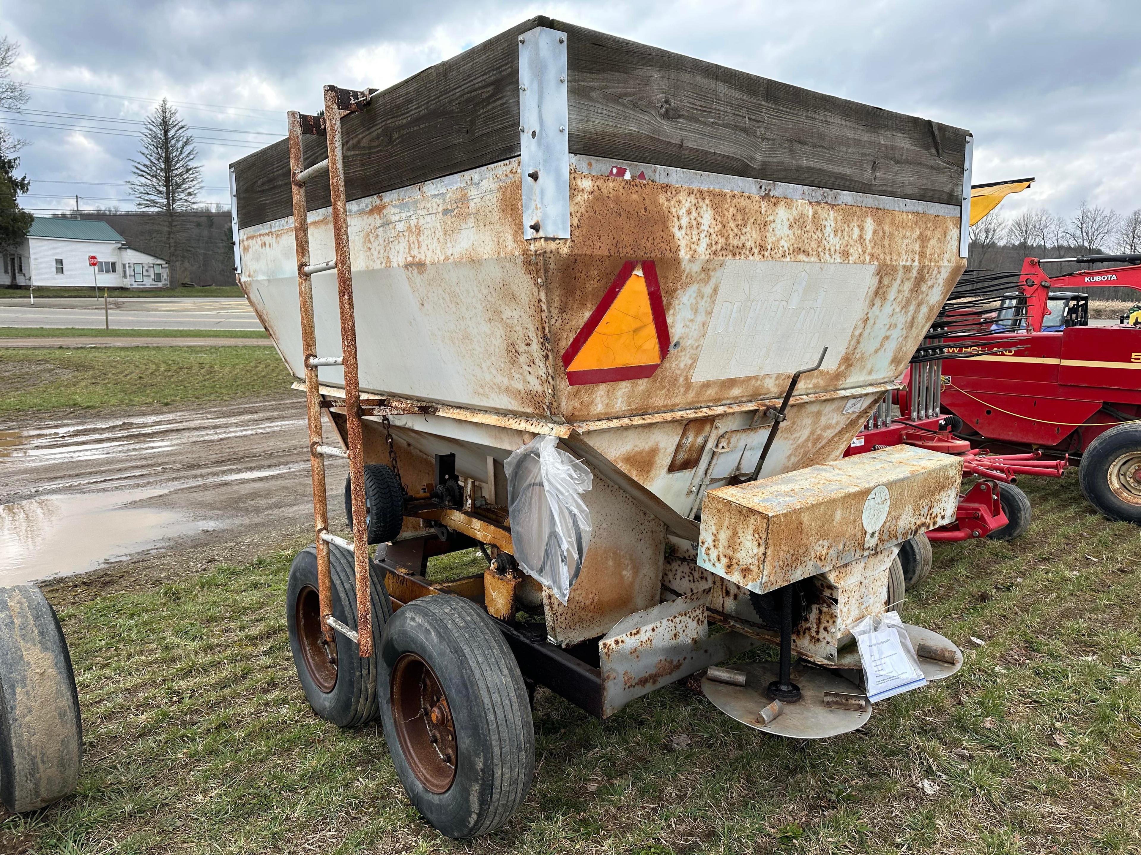 TCI Tandem Axle Fertilizer Spreader