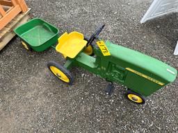 John Deere 20 Pedal Tractor With Trailer
