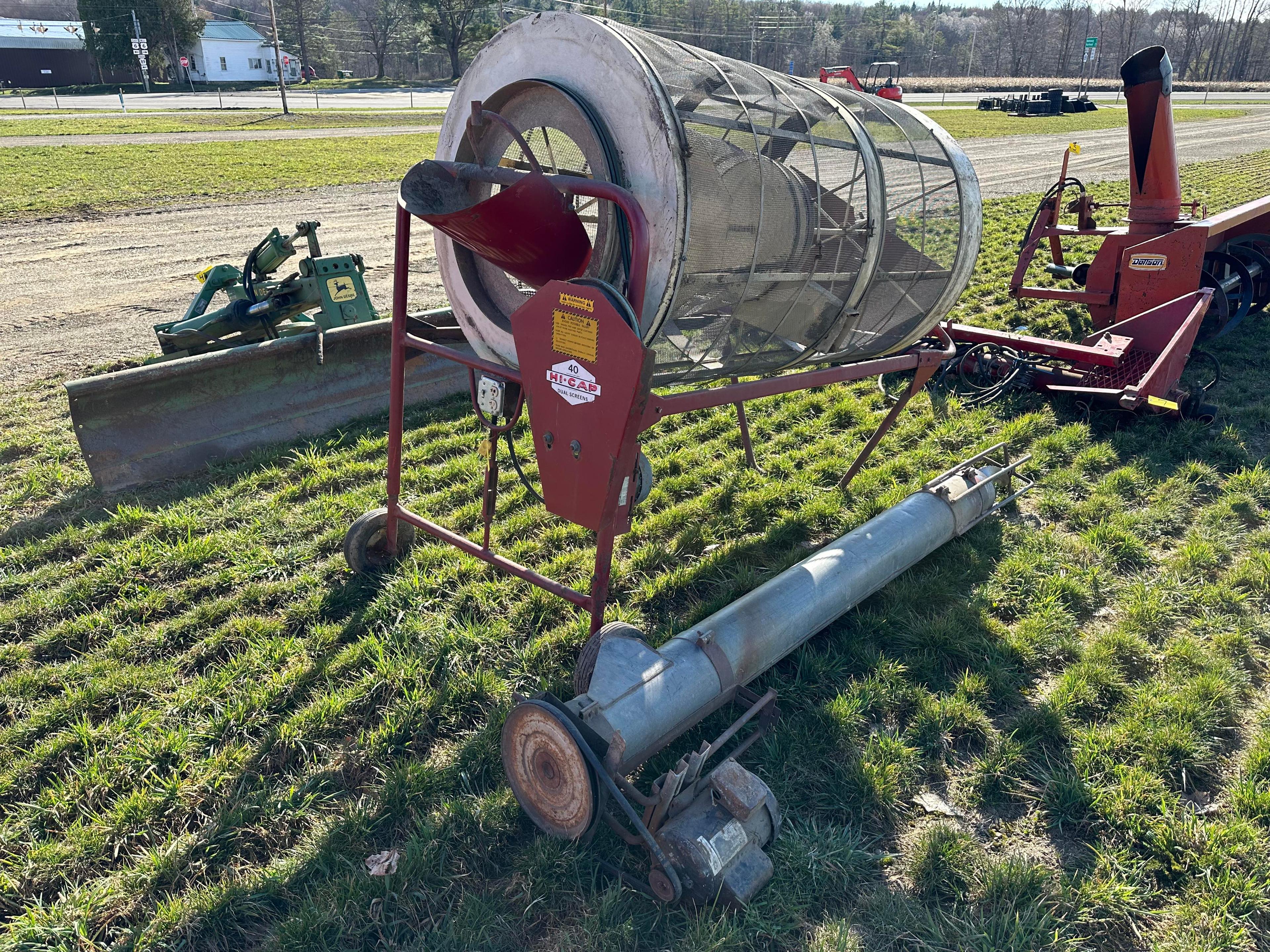 DMC Hi-Cap 40 Grain Cleaner With 7’ Loading Auger, 1 Phase