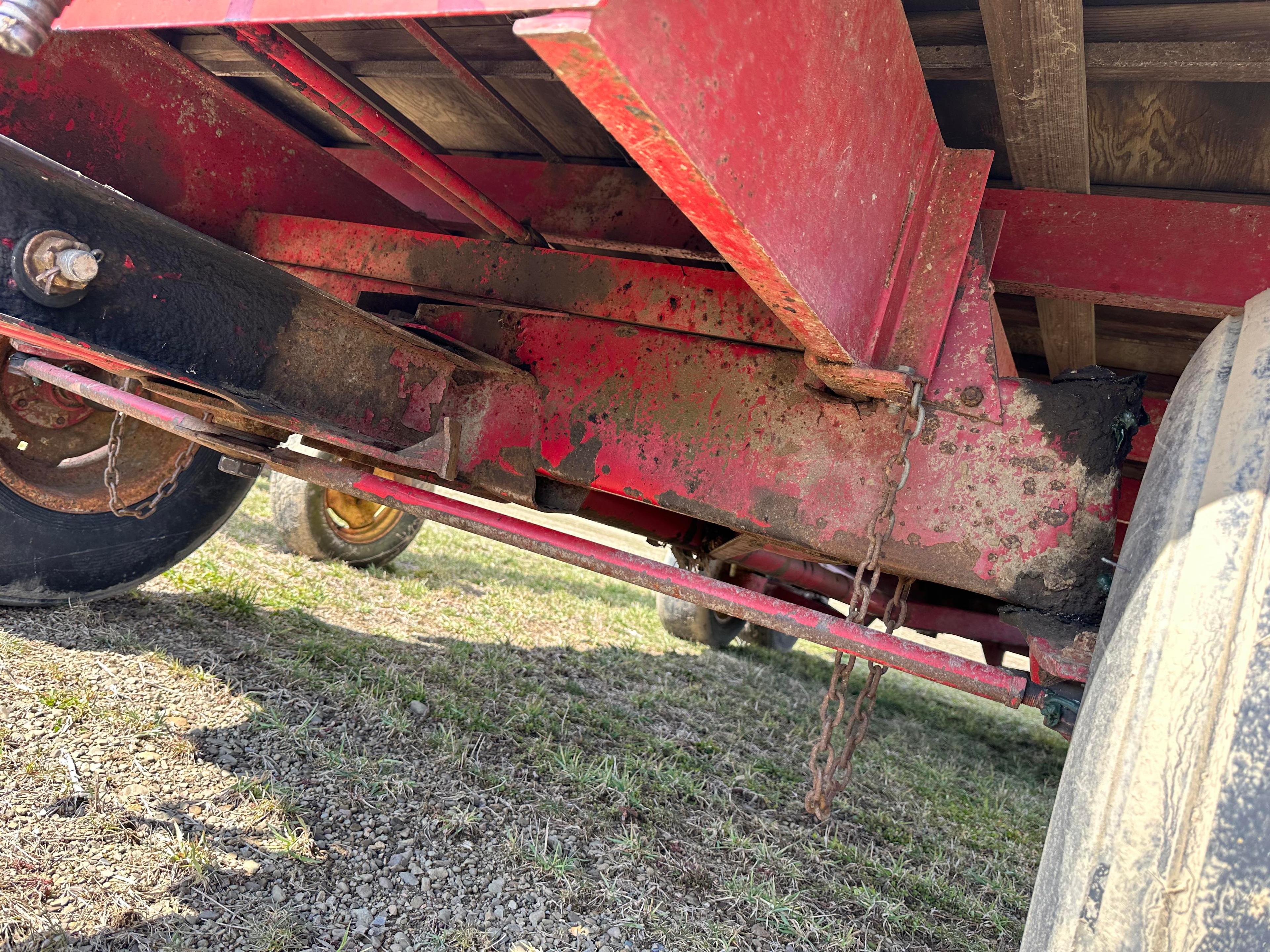 H&S 18’ Rear Unload Forage Box With New Holland 12 Ton Tandem Gear,