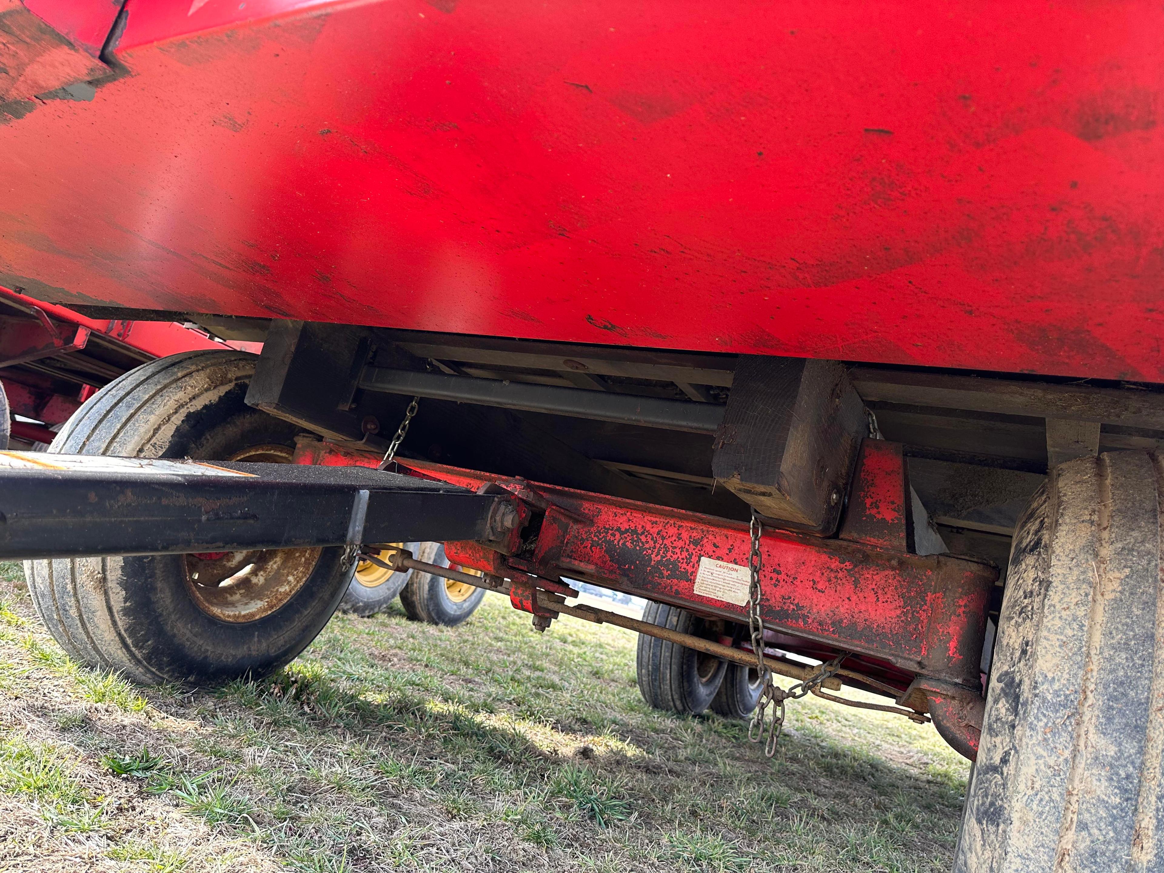 H&S Super 7+4 Forage Box With Knowles 12 Ton Tandem Gear