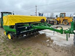 John Deere 750  15’ No Till Grain Drill