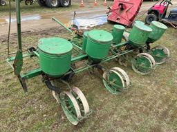 John Deere 450  4 Row 36” Corn Planter