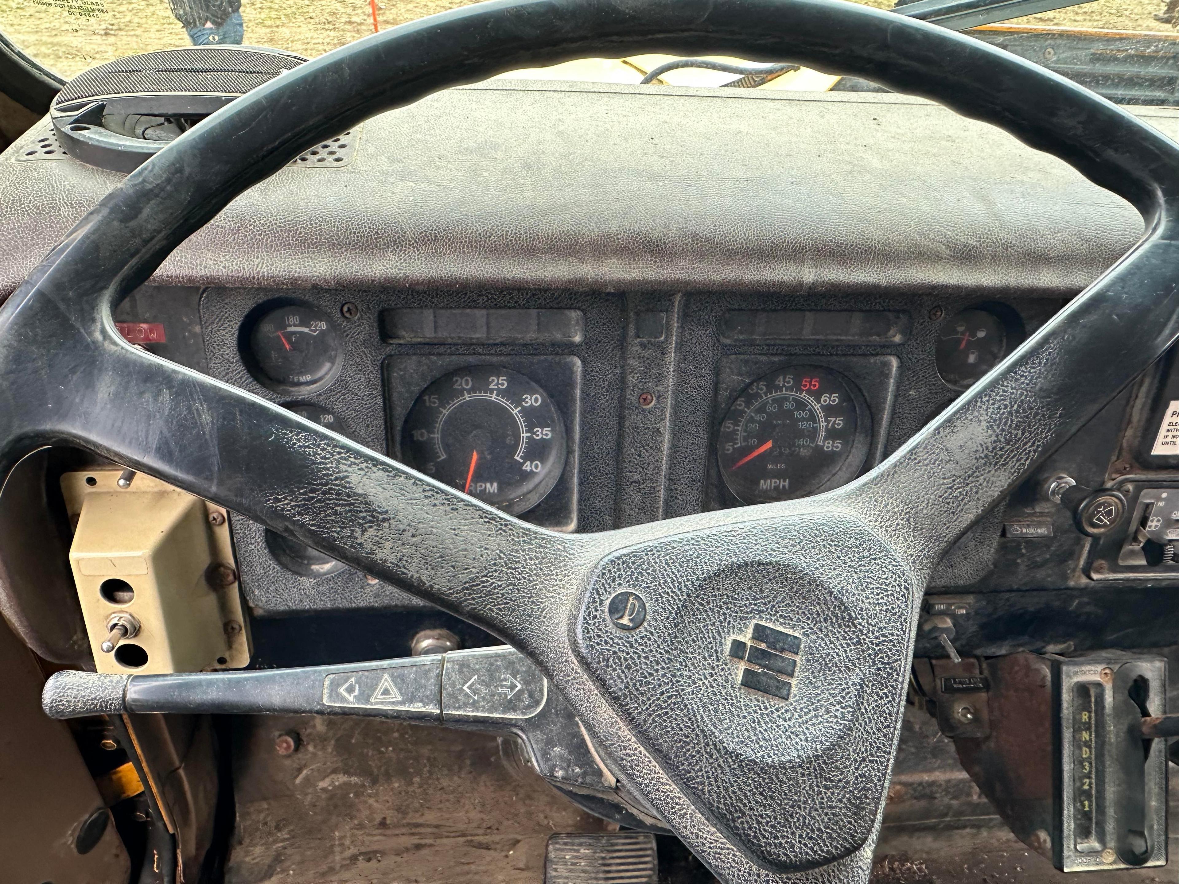 1986 International Model 1754 Single Axle Dump Truck