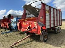 H&S 7+4 Twin Auger 16’ Forage Box With H&S 12 Ton Tandem Gear