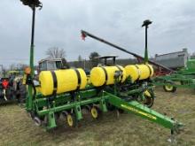 John Deere 1750 6X30 Planter With Finger Pickup, Liquid Fertilizer